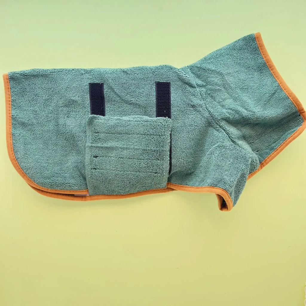 Dog drying coat detail